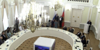 Жителям Владимирской области торжественно вручили государственные награды - 6tv.Ru