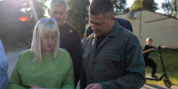 Михаил Ведерников оценил активность жителей Псковского района в реализации инициативных проектов и ТОС - Правительство Псковской области