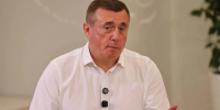 От ННК до ночных поставок: Лимаренко рассказал о решении проблем с топливом на Сахалине - Sakhpress.Ru