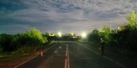 Водителя ослепил свет фар: на Сахалине Toyota Passo сбил пешехода на обочине трассы - News.Astv.Ru