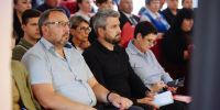 О конкурсах, местных инициативах и ремонте дорог: власти региона встретились с жителями Завитинска - Единая Россия