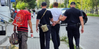 Курганец выстрелил в пенсионерку на детской площадке - Область 45