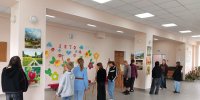 «Красота родного края в картинах художников» — выставка открылась в Булычевском СДК - Иссинский район