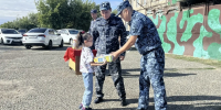 Сотрудники СИЗО-1 УФСИН Калмыкии присоединились к всероссийской акции «Собери ребенка в школу» - УФСИН