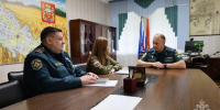 Сотрудники МЧС России передали автомобили в зону специальной военной операции - МЧС России