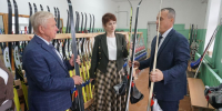 Подготовку образовательных учреждений  к новому учебному году проверил Владимир Гришин - Газета Призыв