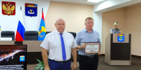Глава города Балаково Михаил Усталов вручил  грамоты и благодарности депутатам Совета и волонтерам - Администрация г. Балаково