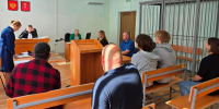 Новомосковским подросткам дали реальный срок за разбитые стенды в парке - ИА Новомосковск Сегодня