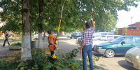 В Апшеронске провели обрезку веток - Газета Апшеронский рабочий