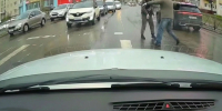 Автохама, ударившего пенсионера на пешеходном переходе в Рязани, отдали под суд - Комсомольская Правда