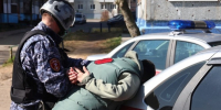 В Архангельске наряд Росгвардии задержал студента, укравшего очки и две упаковки роллов - КлубСМИ