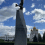 С любовью к родному городу и уважением к подвигу. Тольяттинцы высадили розы у памятника погибшим военнослужащим - ТК ТОЛЬЯТТИ 24