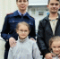 Рюкзаки и канцелярия: мурманские следователи собрали в школу двух сестёр - Вечерний Мурманск