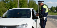 4 фразы, после которых инспектор ДПС потеряет к вам интерес: секрет от опытного водителя - Prochepetsk.ru