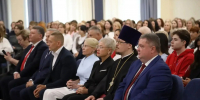 Благочинный Нижневартовского городского благочиния выступил на августовском совещании педагогических работников - Ханты-Мансийская Митрополия