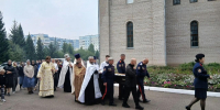 Последний путь митрофорного протоиерея Евгения Фролова завершился в Свято-Троицком соборе г. Шарыпово 1 - Ачинское благочиние