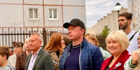 Депутат Брянской облдумы Сергей Антошин принял участие в празднике двора в Бежицком районе - ЛДПР