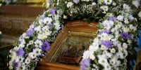 Архиепископ Тихон совершил утреню с чином Погребения Божией Матери в Свято-Троицком кафедральном соборе - Епархия