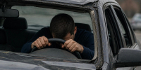 Все сам: россиянин угнал автомобиль, разбил его и вызвал ДПС - Петербургский дневник