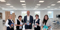 Максим Ульчев передал книги центру образования №164 в Уфе - Сетевое издание Ufaved.Info