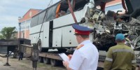 Прокуратура взяла на контроль расследование аварии с автобусом на Ставрополье - Комсомольская Правда