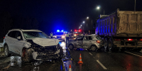 Три автомобиля столкнулись на дороге к Усть-Луге: один человек погиб - SyasNews.Ru