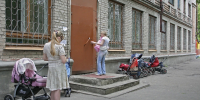 Сельские молодые семьи Алтайского края могут получить 300 тысяч рублей - Комсомольская Правда