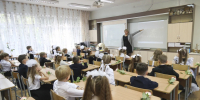В Барнауле 1 сентября за парты сядут около 7,5 тысячи первоклассников - Комсомольская Правда