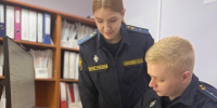 Кузбасские алиментщики пытались скрыться в поле и шкафу - УФССП России