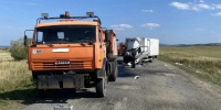 В Хакасии погибли дорожный рабочий и пассажир машины в ДТП с грузовиком - Комсомольская Правда