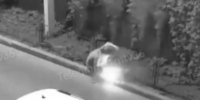 Пьяный приколист устроил фейерверк на дороге и попал на видео в воронежском ЖК - Bloknot-Voronezh.Ru