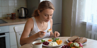 Диетологи рассказали, какие продукты поддерживают выработку коллагена - Peterburg2.Ru