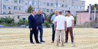 На стадионе «Локомотив» обустраивают основание футбольного поля - Газета Аткарская газета