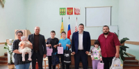 Благотворительная акция «Собери ребёнка в школу» - Иссинский район