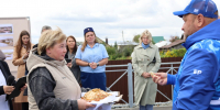 В поселке Есаульском торжественно открыли новый мост - Сосновская нива