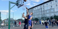 В Шадринске отец погибшего бойца СВО открыл спортивную площадку в память о сыне - Новый мир