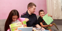 В Томске исполняющий обязанности руководителя регионального управления СК России навестил семью участника специальной военной операции - Следственный комитет