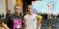 Боксёр из Соснового Бора Даниил Лапченко получил Кубок чемпиона лиги «ЦРЕ» - Газета Маяк