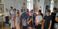 В приходах Первомайского благочиния совершены молебны на начало учебного года - Бузулукская Епархия