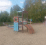 Ведутся работы по установке детской игровой площадки. - Омутнинское городское поселение