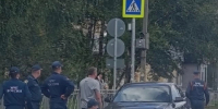наезд Audi на девушку, ул. Попова, фото vk.ru smolensk67 - О чём Говорит Смоленск