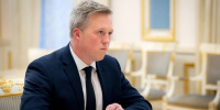 Министр армии США уходит с поста из-за тяжелых отношений с Хегсетом: что известно - Комсомольская правда Казань