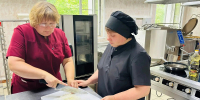 Путь к профессии: история Ольги Манаковой из Озёрского дома социального обслуживания - Минсоцзащиты Алтайского края