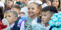 Свыше 31 тысячи детей пошли в школу в Южно-Сахалинске 1 сентября - News.Astv.Ru