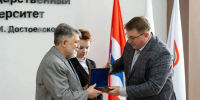 Профессора Омского госуниверситета наградили медалью К.Д. Ушинского - Комсомольская Правда