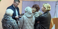 В посёлке Покровское Онежского округа Игорь Арсентьев встретился с жителями и активистами - Единая Россия