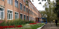 В Канске школьница напала на учителя с ножом и перцовкой на 1 сентября. Фото: МБОУ СОШ - Седьмой канал