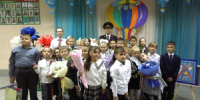 В День знаний транспортные полицейские Кузбасса провели урок безопасности для школьников - ИА Новости Кузбасса