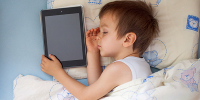 child sleeps with tablet 612 - Министерство здравоохранения