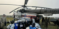 Вертолет МЧС доставил гумпомощь в сёла Верхоянского улуса, пострадавшие от паводка - Якутское-Cаха ИА